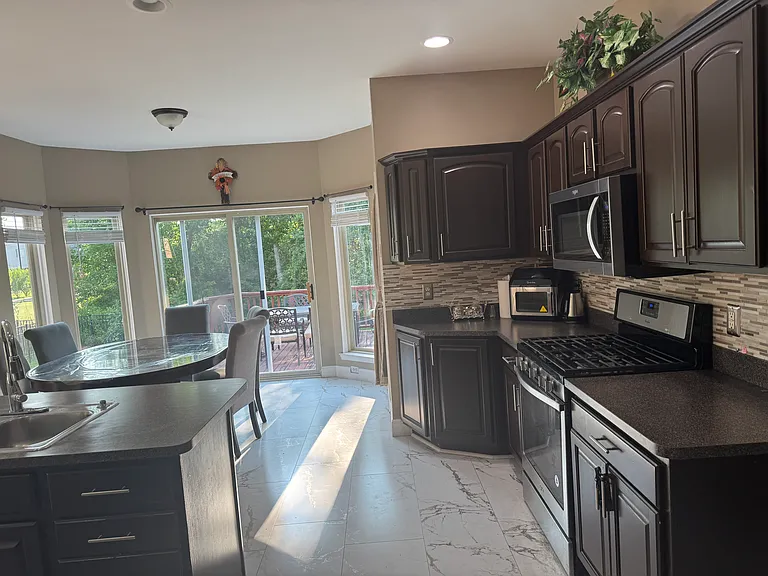 49347 Yale Dr — Photo 8
