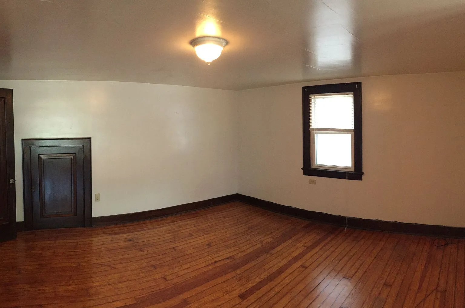 1 Bedroom House in Millvale with Off Street Parking — Photo 4
