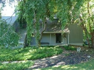 693 Mimosa Tree Ln, West Chester, PA 19380