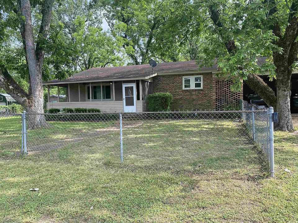 1st image of 164 E Main