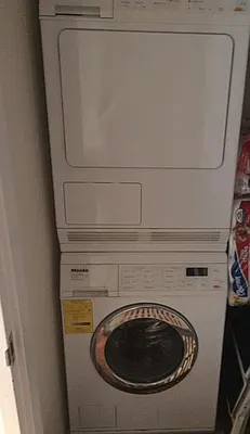 Rented by Macklowe Investment Properties | media 23