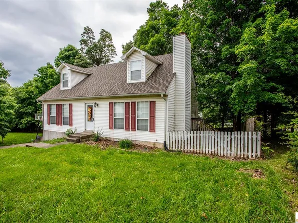 104 Landis Ct, Radcliff, KY 40160