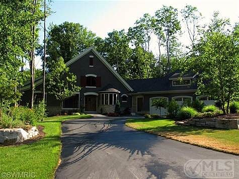 4th image of 5899 Whitworth Ct SE