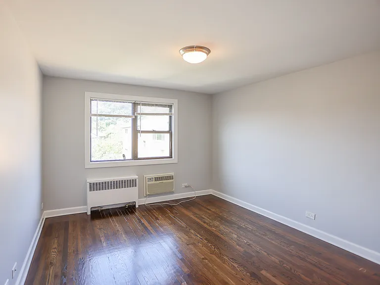 6807 N Ridge Ave #G1 — Photo 6