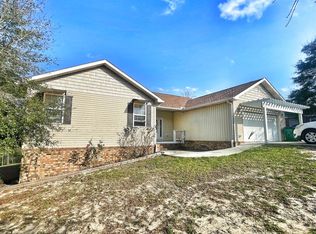 40 Hidden Lakes Trl, Defuniak Springs, FL 32433