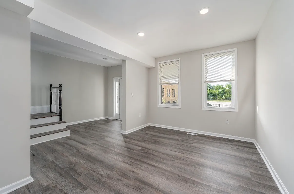4 bed, 2000 sqft, $2,000 — Photo 3