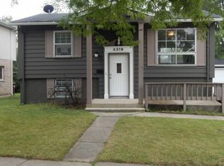 4319 Arlington Dr, Country Club Hills, IL