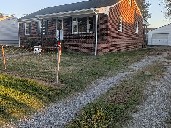 2nd image of 205 Maple Grove Ave