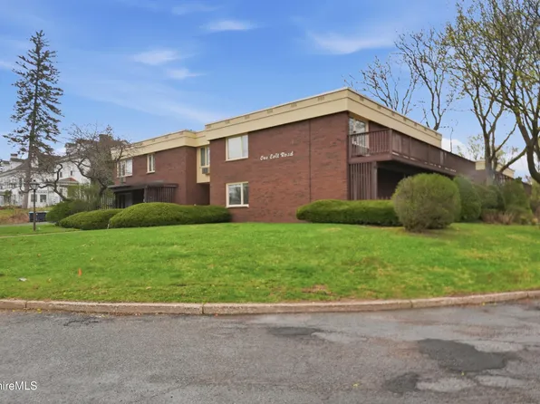 1 Colt Rd APT 1, Pittsfield, MA 01201