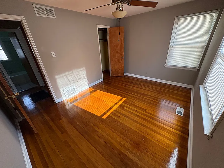 1231 Hoyt Dr — Photo 8