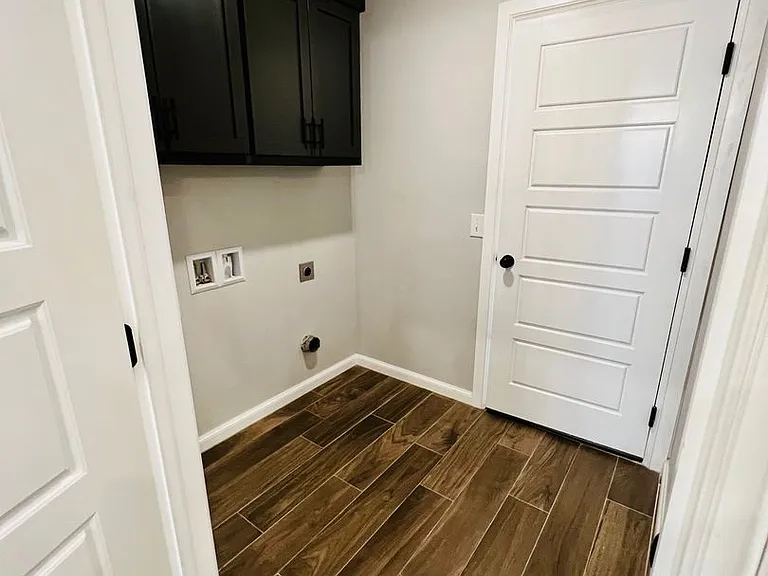 18608 Cantar Dr — Photo 11