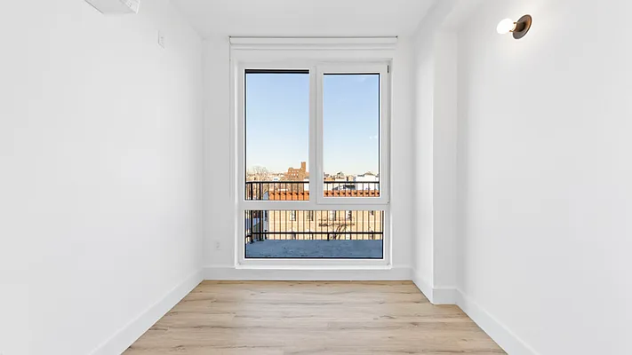 Rented by Nooklyn NYC LLC | media 50