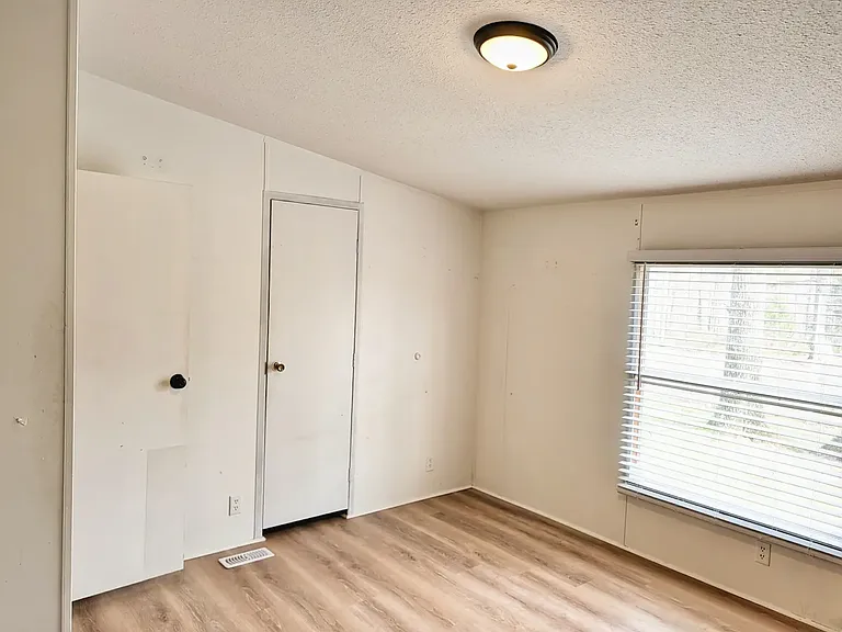 5674 Bending Chestnut Rd — Photo 10