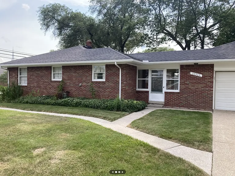 28509 McCarty Dr — Photo 2