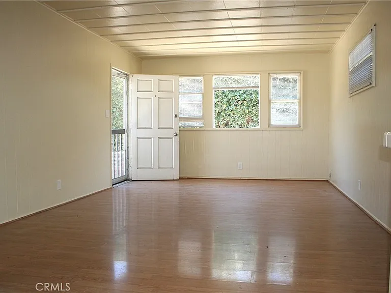 19154 Beach Blvd #B — Photo 4