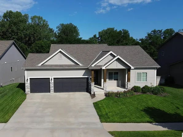 4526 S 199th Ave, Omaha, NE 68135