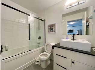 108 Garment St #4002, Kitchener, ON N2G 0E2