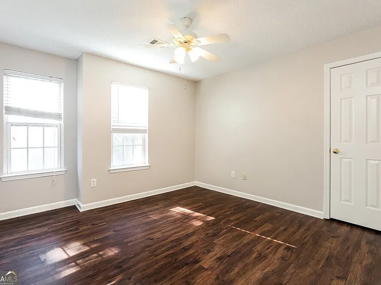 5929 Rosie Ln SE — Photo 13