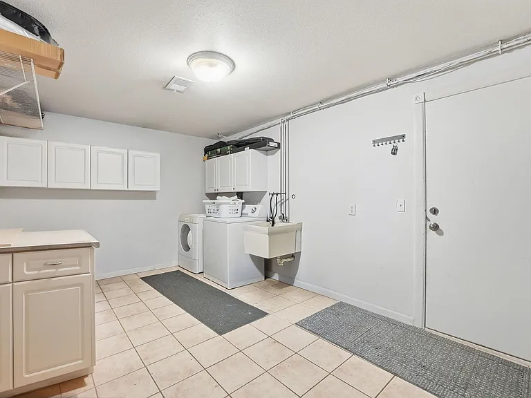 4834 Hanover Rd — Photo 17