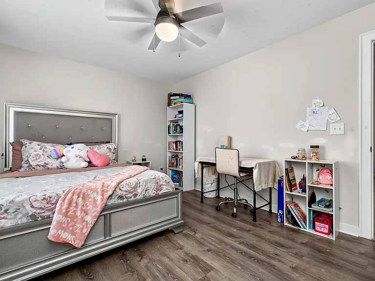 4040 Olivia Rd — Photo 47