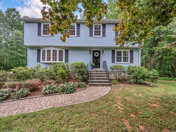 769 Old Toll Road, Guilford, CT 06437