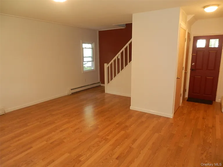 28 Strawtown Rd — Photo 8