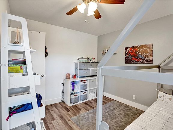 5th image of 101 NW 115th Ave APT 210