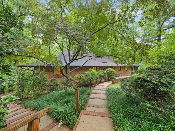 611 Greenwood Rd, Chapel Hill, NC 27514