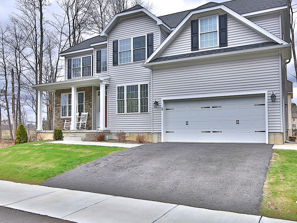 1st image of 44 Forestbrook Dr