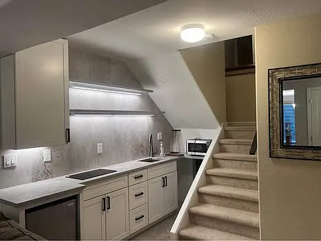 1 bed, 500 sqft, $1,700 — Photo 2