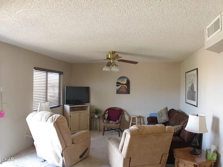 1989 Mesquite Ave #68 — Photo 7