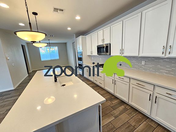 3rd image of 2212 W Betty Elyse Ln