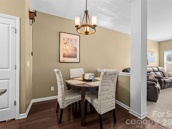 5th image of 1209 Skywatch Ln #121