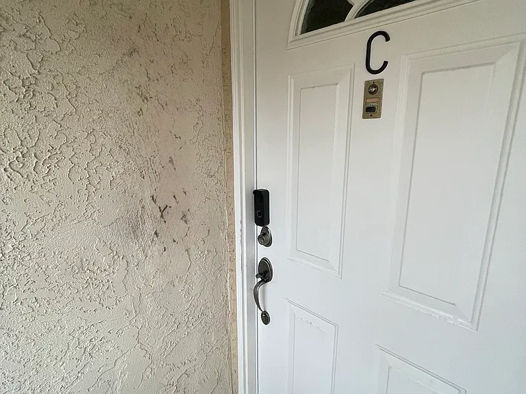 8525 Villa La Jolla Dr #C — Photo 5