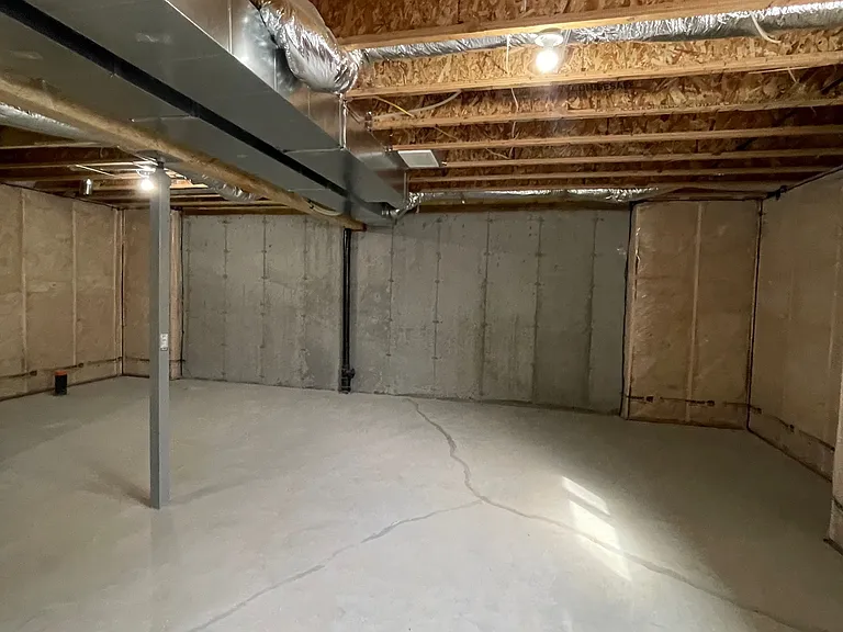 740 Daniels Way SW — Photo 30