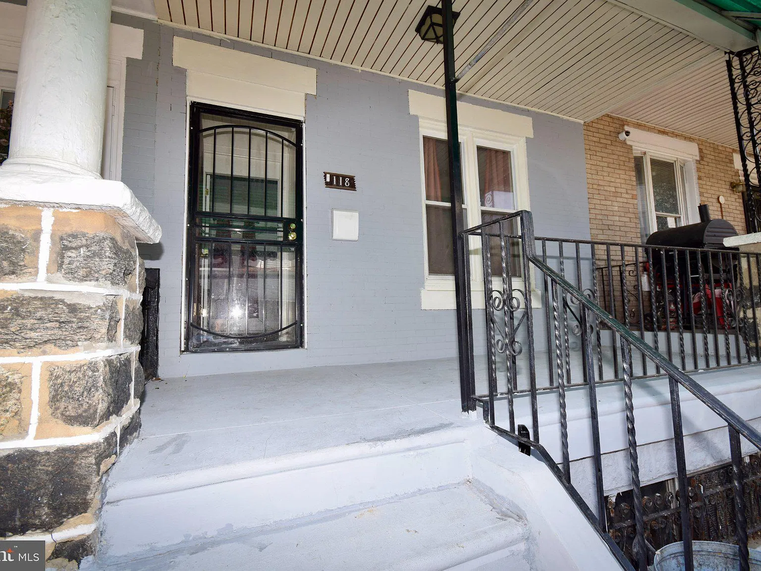 3 bed, 1.0 bath, 1050 sqft, $1,500 — Photo 2