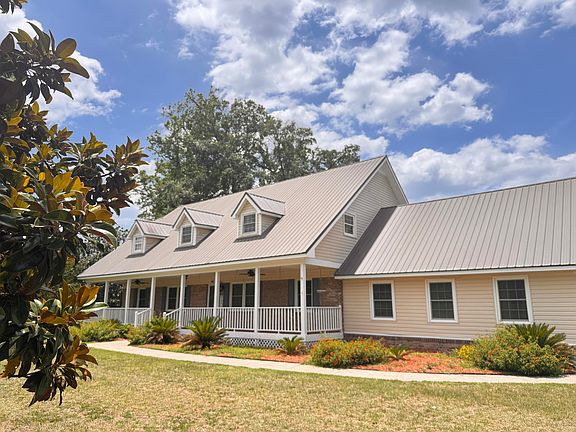 5th image of 379 McClure Ln