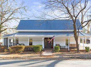 200 Mountain View St, Westminster, SC 29693