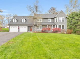 27 Burnt Hill Rd, Farmington, CT 06032