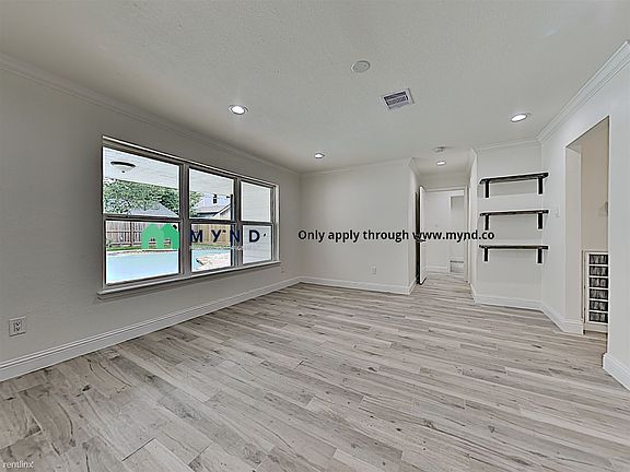 5th image of 4410 Deer Lodge Dr