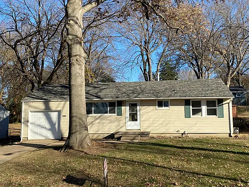 7805 Ash St Photo 1