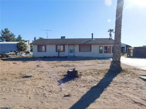3748 Skyline St, Logandale, NV 89021