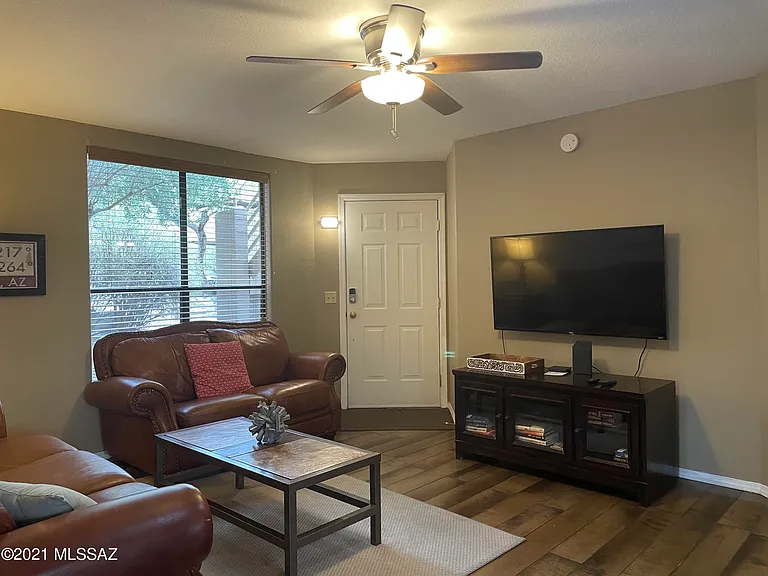 6655 N Canyon Crest Dr #1107 — Photo 9