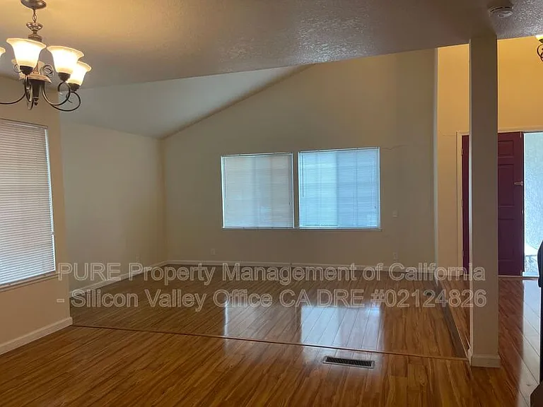 6361 Pearlroth Dr — Photo 3