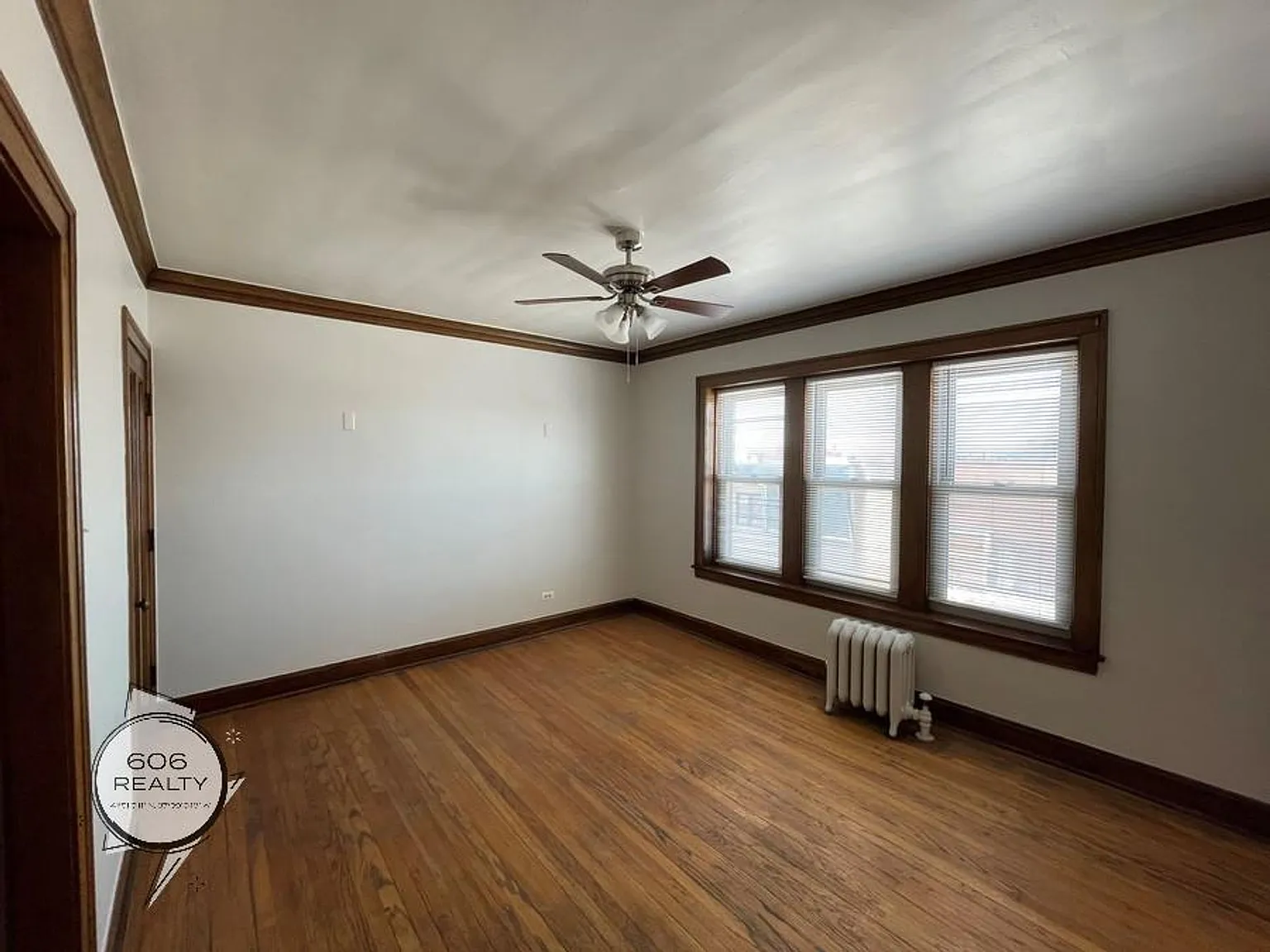 Belmont Cragin Apts Available! — Photo 3