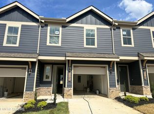 1707 Mountain Quail Cir, Maryville, TN 37801