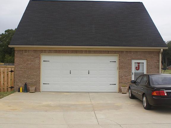 3rd image of 7607 Redberry Dr