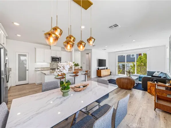 233 Carmona, Lake Forest, CA 92630