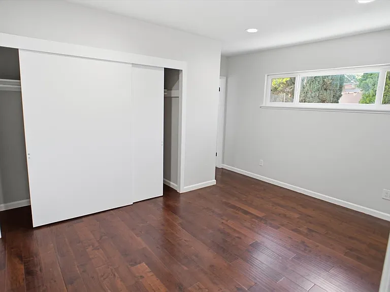 7737 Minstrel Ave — Photo 5