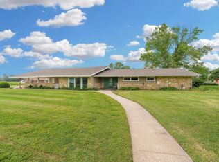 201 W Juniper St, Hillsboro, KS 67063